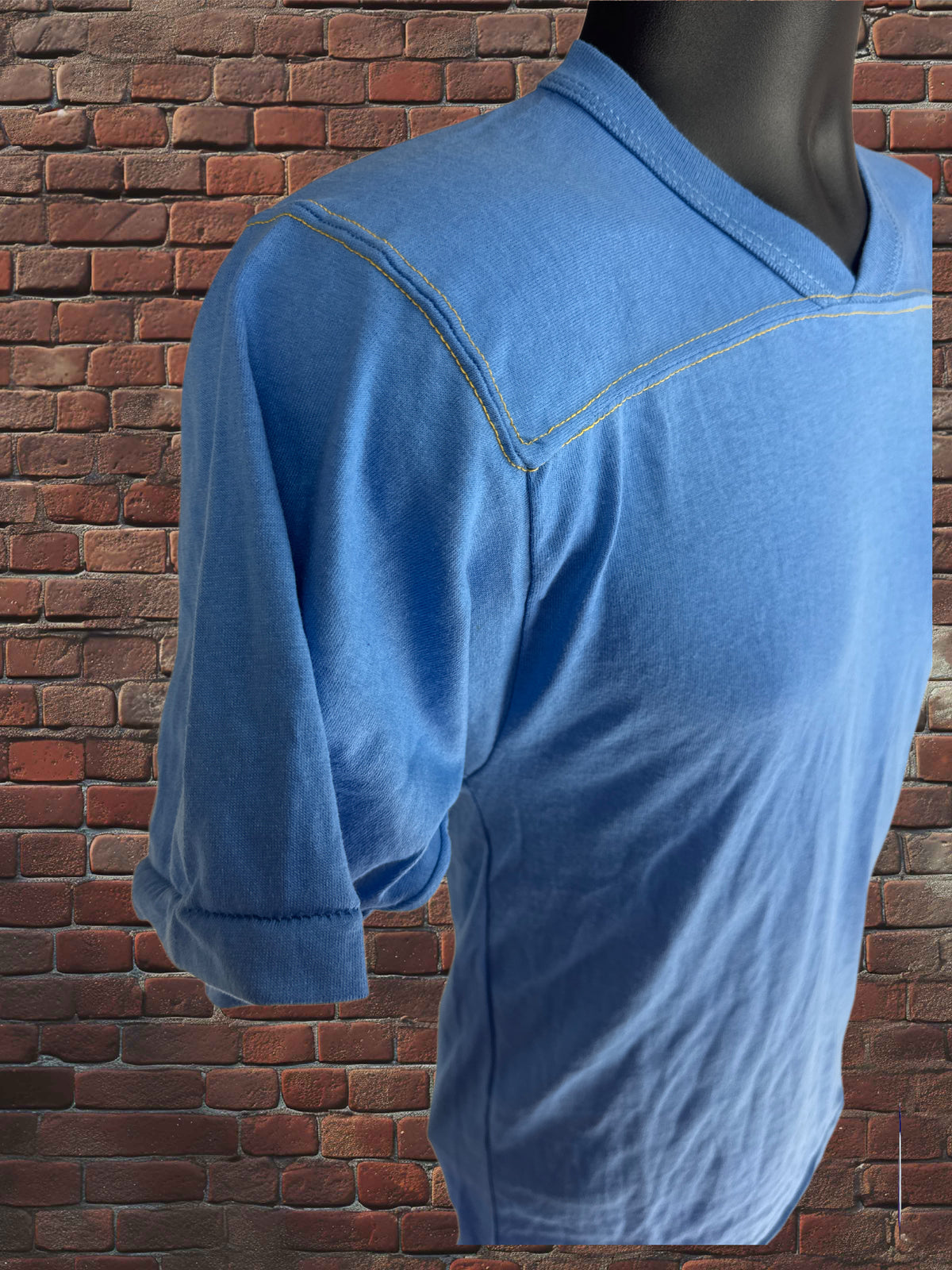 Vintage Russell Athletic Small Gold-Tag Streetwear T‑Shirt Deadstock NWOT-Columbia Blue/Gold